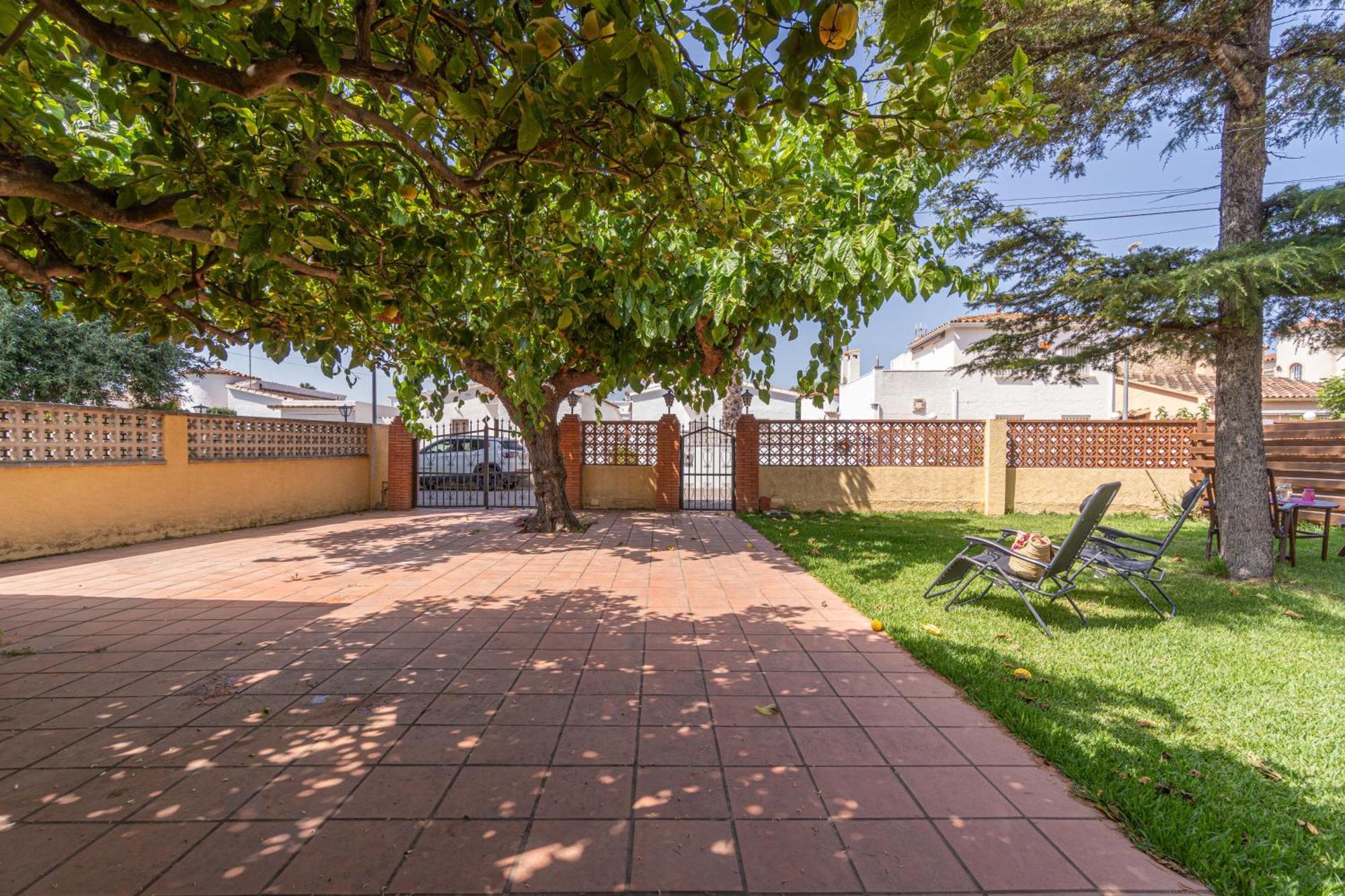 Apart-Rent Casa Con Jardin Pani 0081 Empuriabrava Buitenkant foto